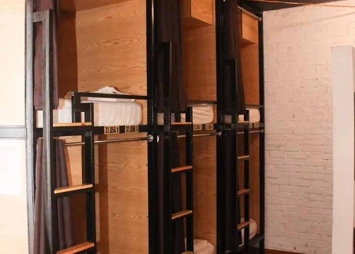 Aroma Hostel *